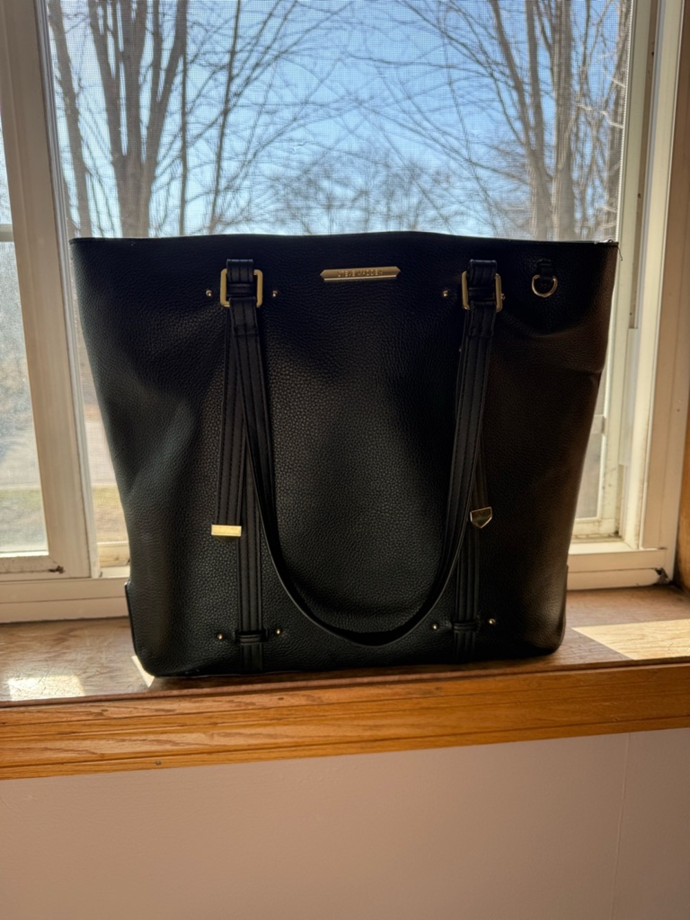 Steve Madden Black Pebbled Leather Tote Bag Gold Hardware